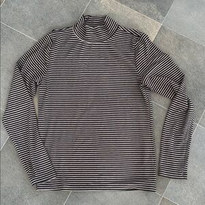Evereve mock neck shirt